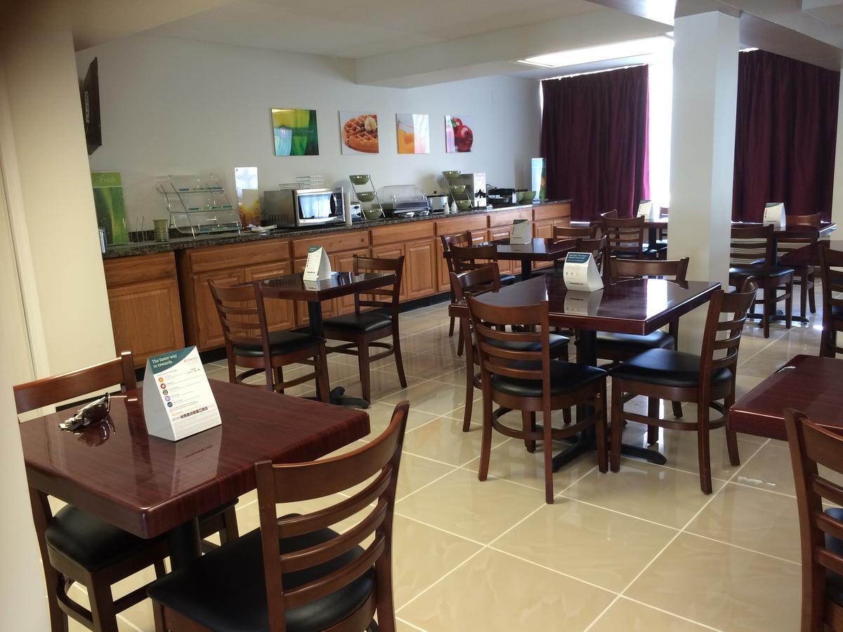 Days Inn By Wyndham Hartsfield Jackson Atlanta Airport West College Park Bagian luar foto