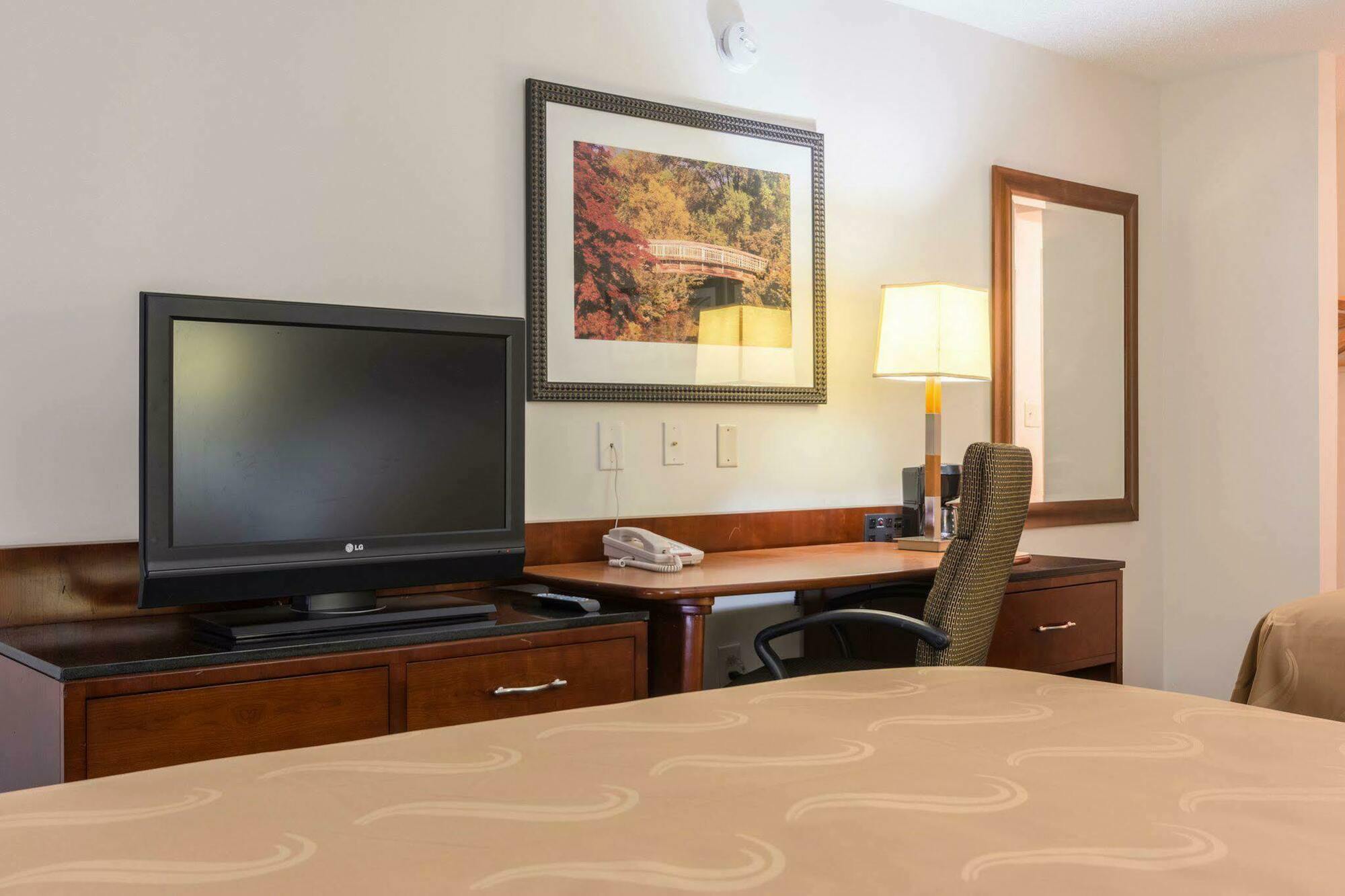 Days Inn By Wyndham Hartsfield Jackson Atlanta Airport West College Park Bagian luar foto