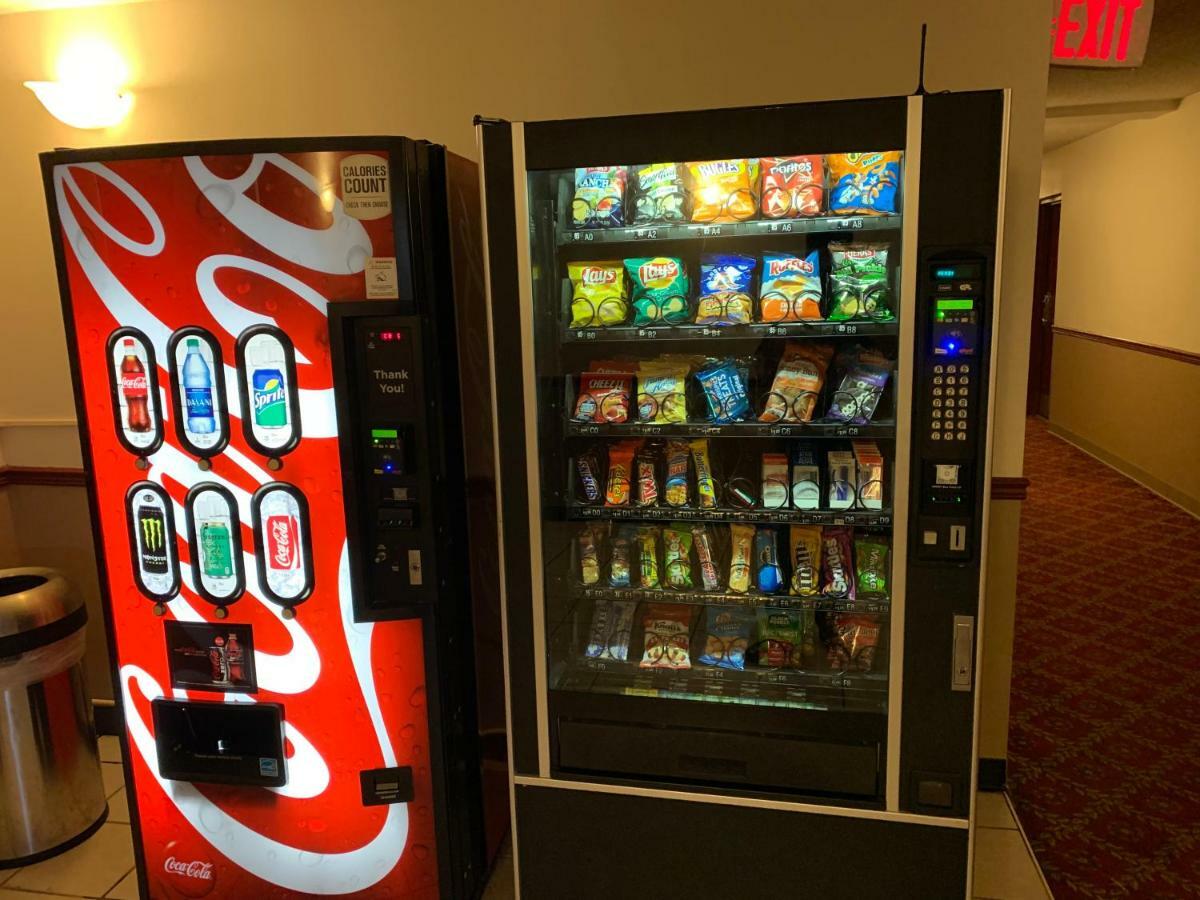 Days Inn By Wyndham Hartsfield Jackson Atlanta Airport West College Park Bagian luar foto